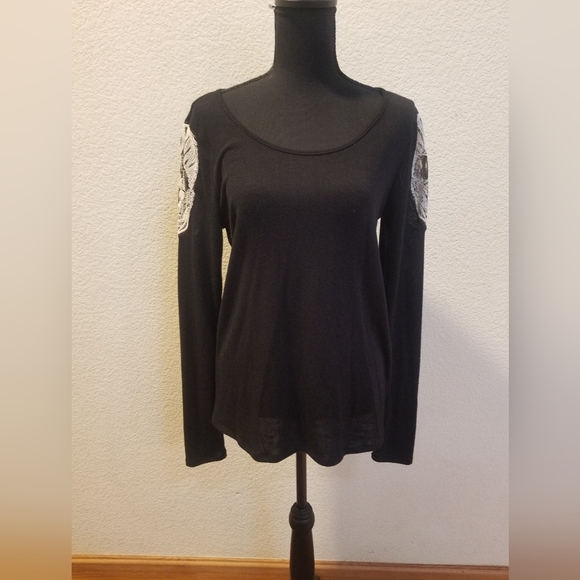 Midnight Hour Skull Sweater! - Picture 2 of 5